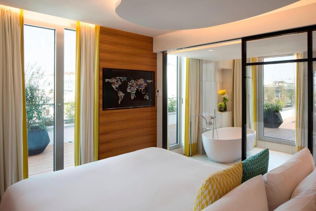 هتل رنسانس رپابلیک